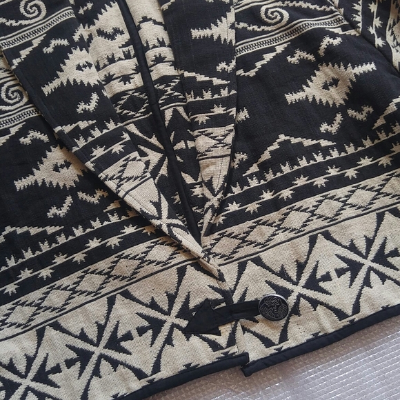 Jacket - Picture 2 of 7